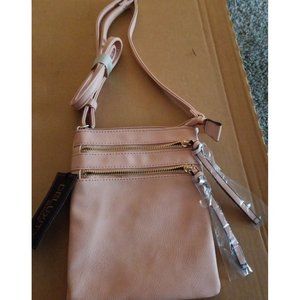NWT pink Crossbody Deluxity Los Angeles